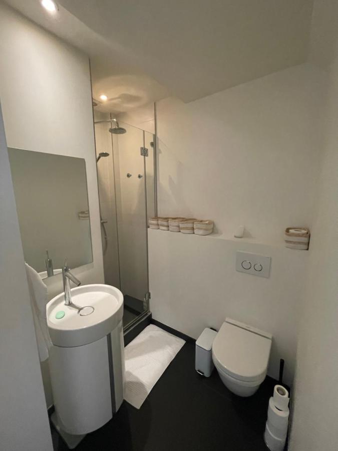 Apartment In Trendy Chatelain Center Brussels Area Little Garden Internet Wifi Exterior foto